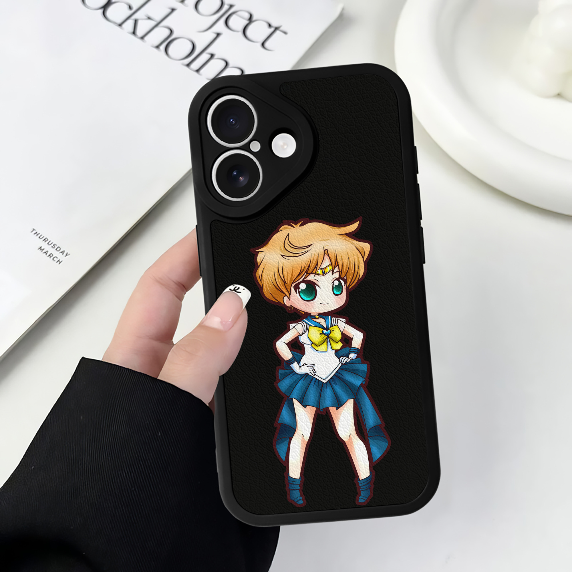 （画像用） 美少女戦士セーラームーン 天王はるか Sailor Moon Tenoh Haruka 【iPhone 16シリーズ対応】シリコンスマホケース（レザー調） 材質：シリコン